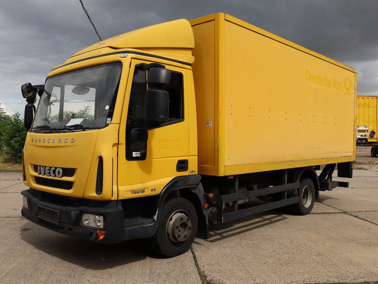Iveco M752/Koffer/ 1. Hand - الشاحنات الصغيرة صندوق مغلق: صور 3 Iveco M752/Koffer/ 1. Hand - الشاحنات الصغيرة صندوق مغلق: صور 3