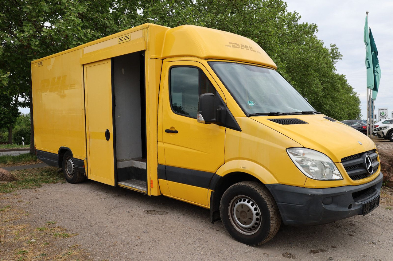 Mercedes-Benz Sprinter II Pritsche/ Koffer/Regalsystem - الشاحنات الصغيرة صندوق مغلق: صور 4 Mercedes-Benz Sprinter II Pritsche/ Koffer/Regalsystem - الشاحنات الصغيرة صندوق مغلق: صور 4