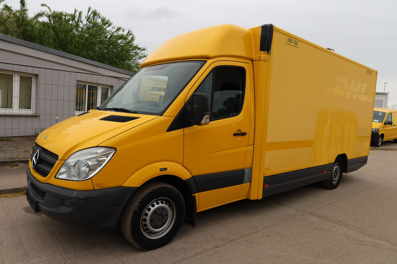 Mercedes-Benz Sprinter II Pritsche/ Koffer/Regalsystem - الشاحنات الصغيرة صندوق مغلق: صور 1 Mercedes-Benz Sprinter II Pritsche/ Koffer/Regalsystem - الشاحنات الصغيرة صندوق مغلق: صور 1