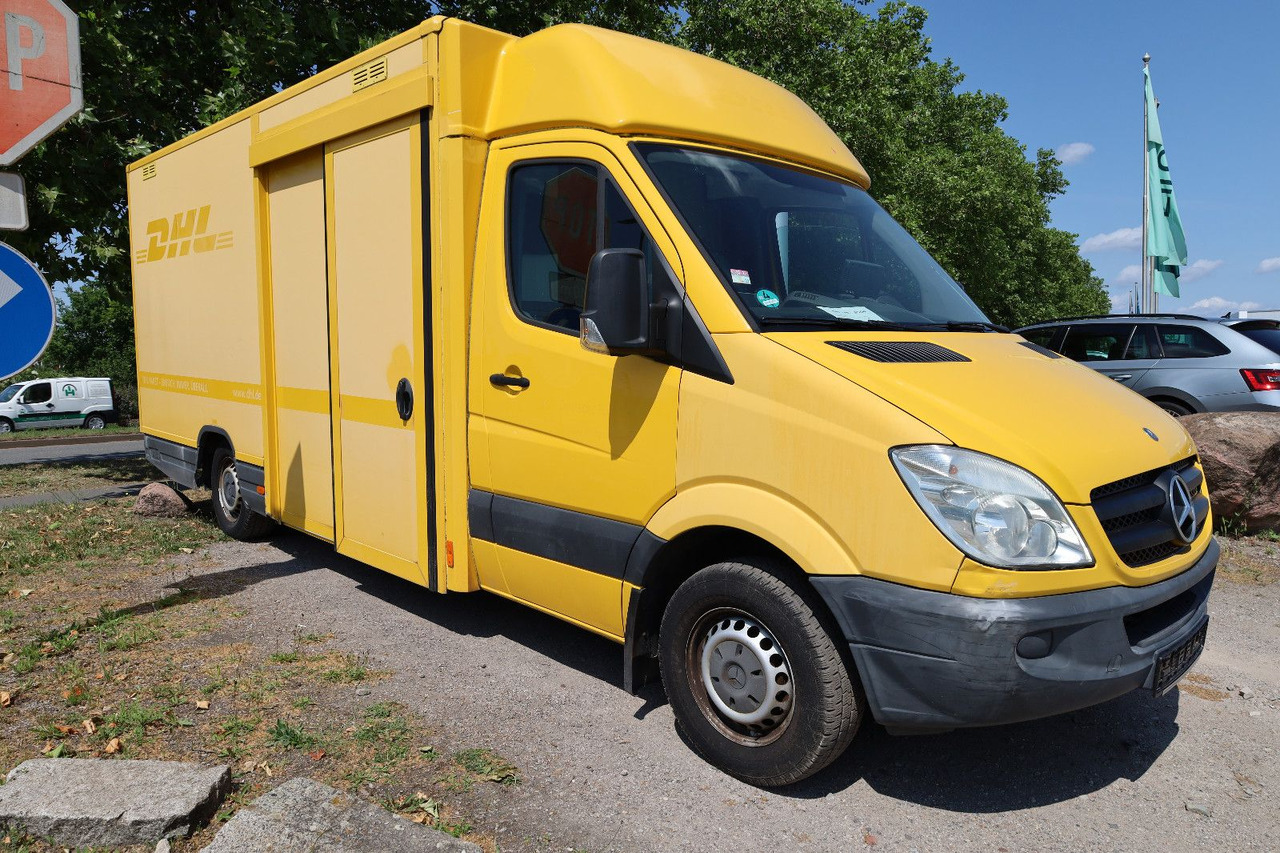 Mercedes-Benz Sprinter II Pritsche/ Koffer/Regalsystem - الشاحنات الصغيرة صندوق مغلق: صور 1 Mercedes-Benz Sprinter II Pritsche/ Koffer/Regalsystem - الشاحنات الصغيرة صندوق مغلق: صور 1