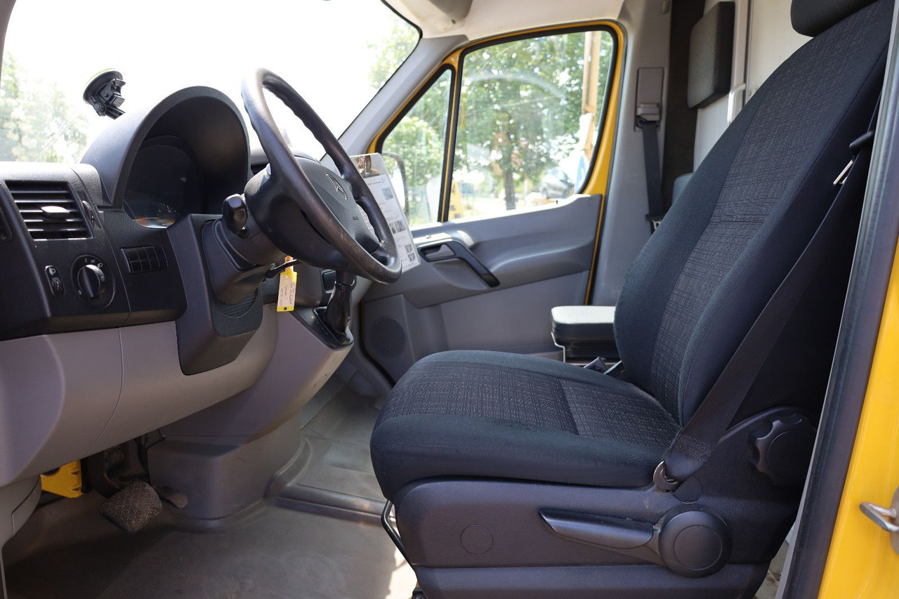 Mercedes-Benz Sprinter II Pritsche/ Koffer/Regalsystem - الشاحنات الصغيرة صندوق مغلق: صور 4 Mercedes-Benz Sprinter II Pritsche/ Koffer/Regalsystem - الشاحنات الصغيرة صندوق مغلق: صور 4