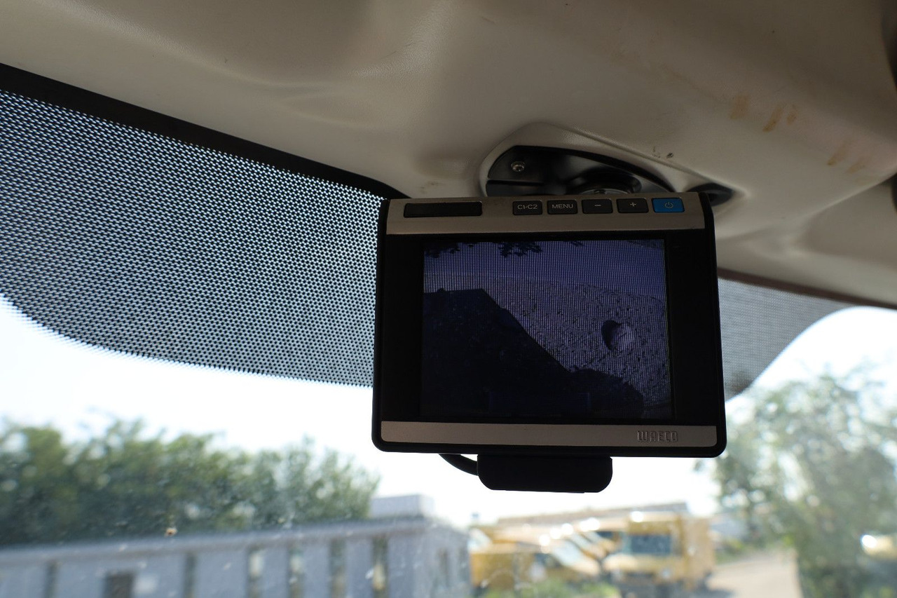 Mercedes-Benz Sprinter/Koffer/Regalsystem/ EU5/ 1. Hand - ميكروباص: صور 5 Mercedes-Benz Sprinter/Koffer/Regalsystem/ EU5/ 1. Hand - ميكروباص: صور 5