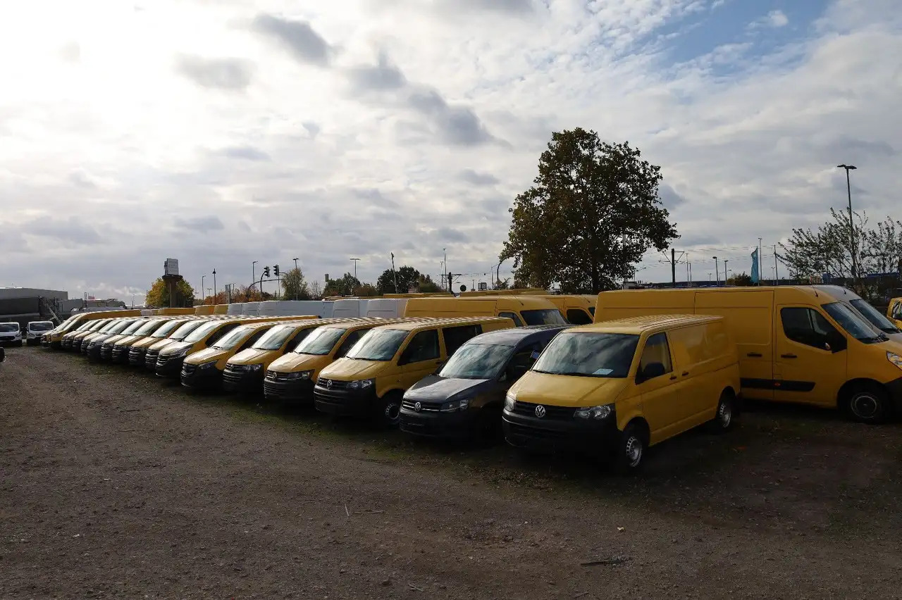 Volkswagen T5 Transporter/ 2.0 TDI/EU5/1.Hand - فان: صور 1 Volkswagen T5 Transporter/ 2.0 TDI/EU5/1.Hand - فان: صور 1