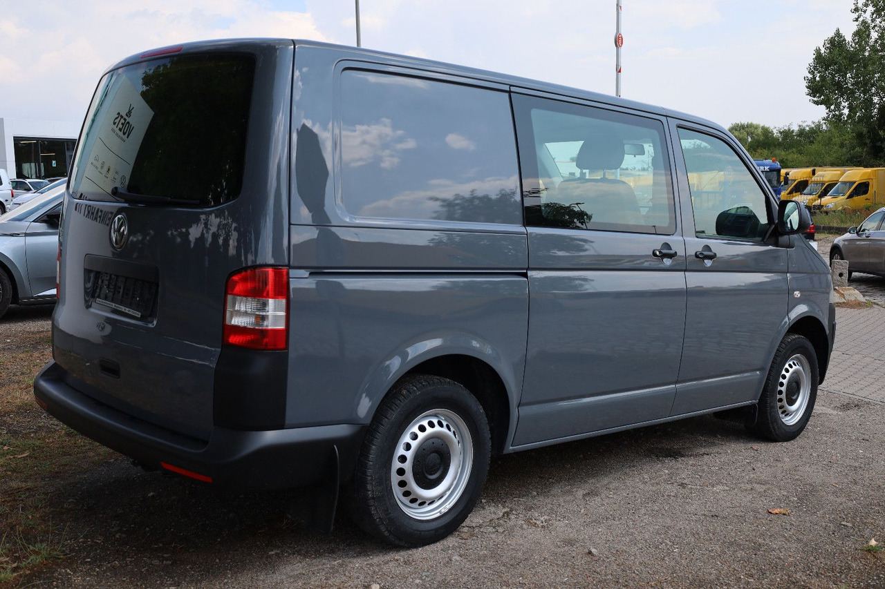 Volkswagen T5 Transporter Kasten-Kombi 2.0 TDI/EU5/5-Sitze - ميكروباص: صور 3 Volkswagen T5 Transporter Kasten-Kombi 2.0 TDI/EU5/5-Sitze - ميكروباص: صور 3