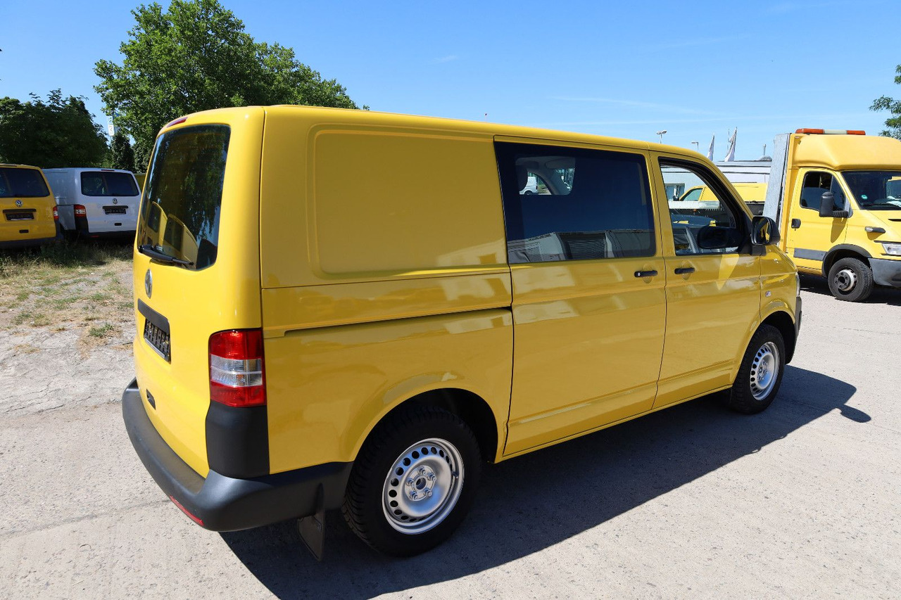 Volkswagen T5 Transporter Kasten-Kombi 2.0 TDI/EU5 - فان المدمجة: صور 4 Volkswagen T5 Transporter Kasten-Kombi 2.0 TDI/EU5 - فان المدمجة: صور 4