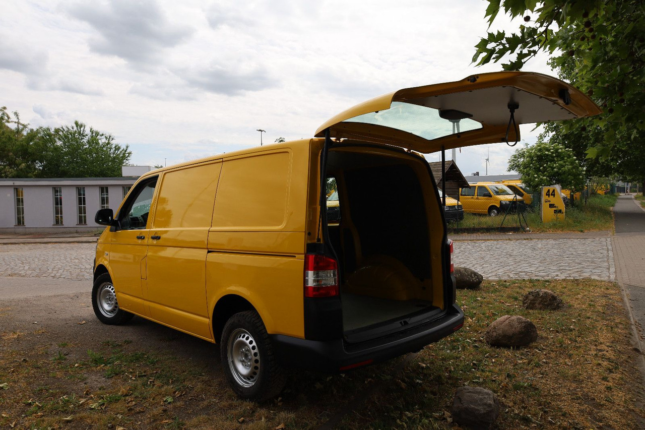 Volkswagen T5 Transporter Kasten-Kombi 2.0 TDI/EU5 - فان المدمجة: صور 5 Volkswagen T5 Transporter Kasten-Kombi 2.0 TDI/EU5 - فان المدمجة: صور 5