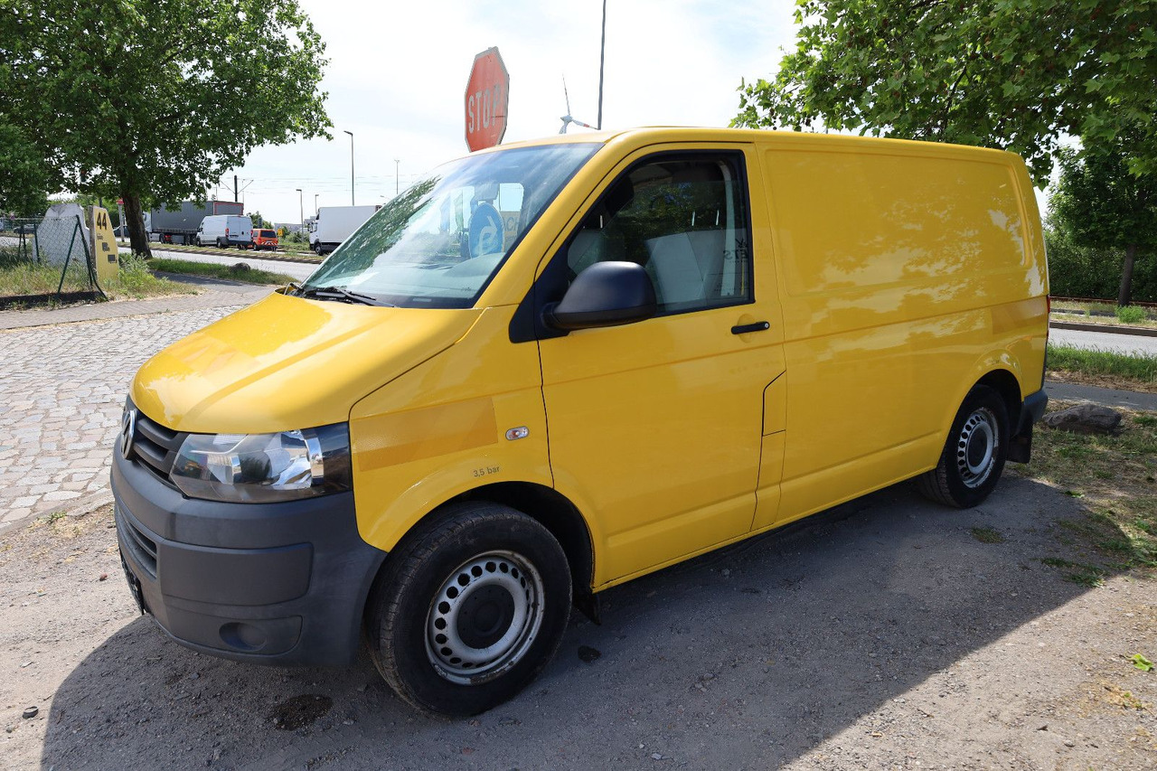Volkswagen T5 Transporter Werkstatt 2.0 TDI/EU5 - فان المدمجة: صور 2 Volkswagen T5 Transporter Werkstatt 2.0 TDI/EU5 - فان المدمجة: صور 2