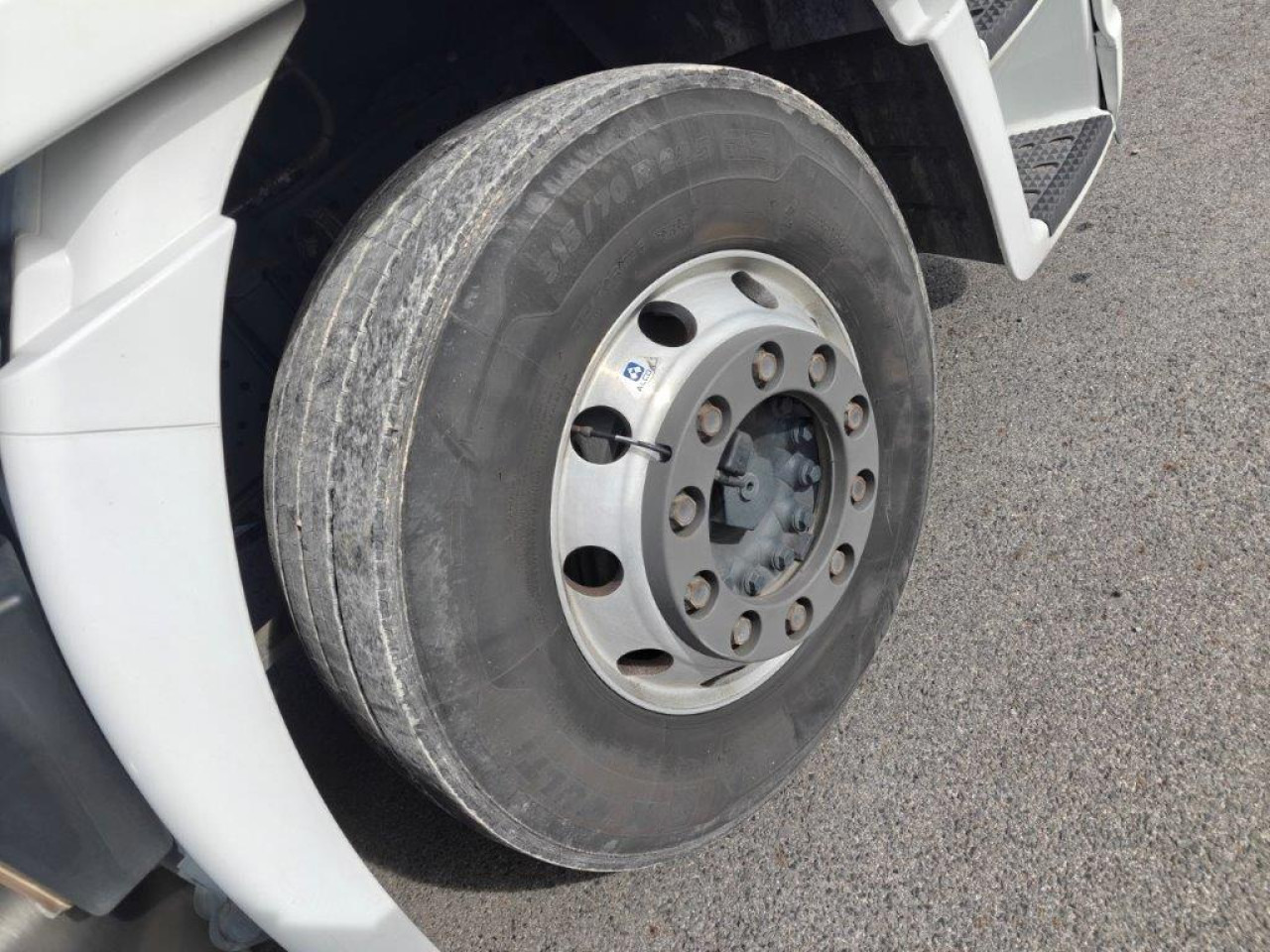 IVECO Stralis AS440S46T/PLNG Intarder Klima Luftfeder ZV - شاحنة جرار: صور 5 IVECO Stralis AS440S46T/PLNG Intarder Klima Luftfeder ZV - شاحنة جرار: صور 5