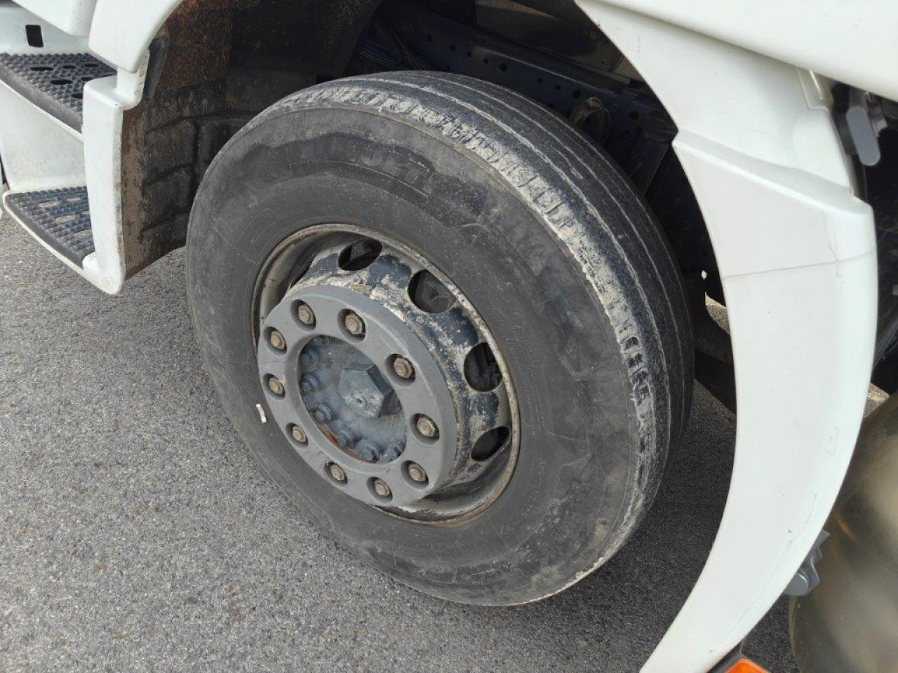 IVECO Stralis AS440S46T/PLNG Intarder Klima Luftfeder ZV - شاحنة جرار: صور 5 IVECO Stralis AS440S46T/PLNG Intarder Klima Luftfeder ZV - شاحنة جرار: صور 5