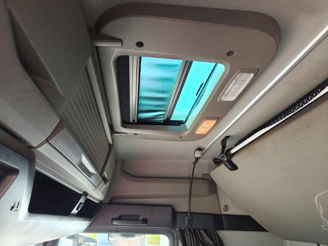 MAN TGX185104x2BLSA Euro6 Luftfeder - شاحنة جرار: صور 3 MAN TGX185104x2BLSA Euro6 Luftfeder - شاحنة جرار: صور 3