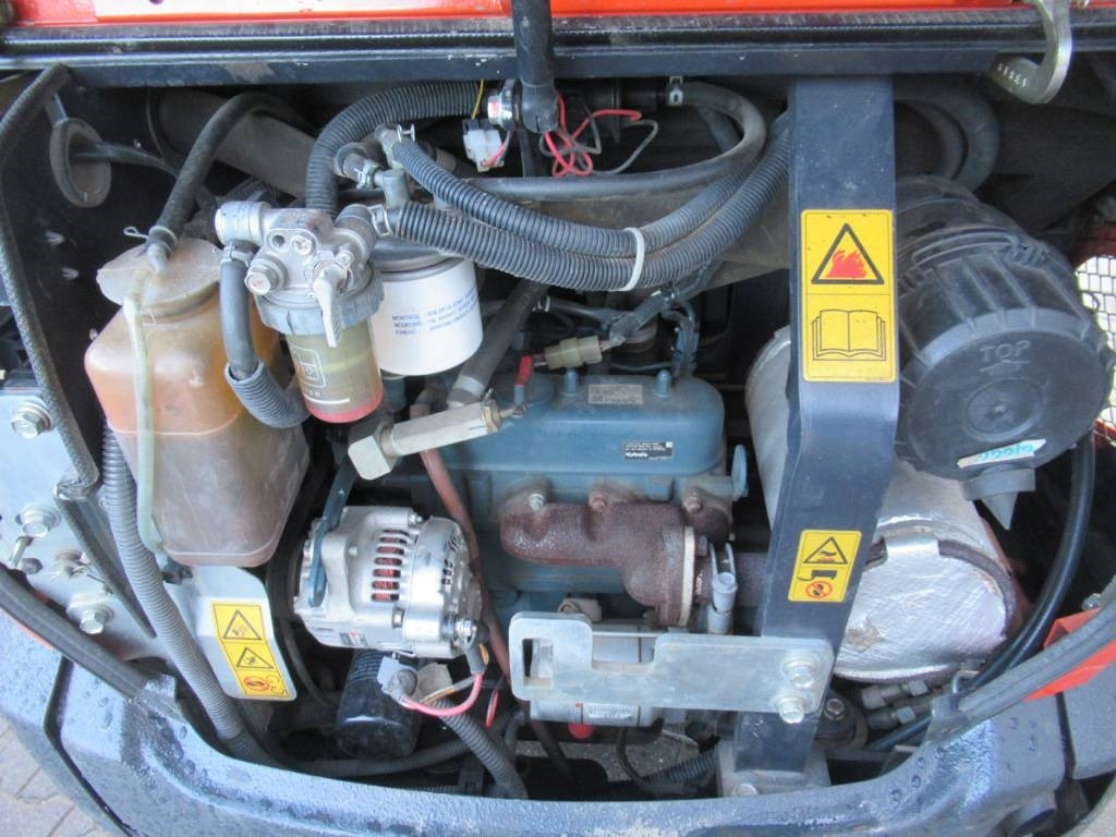 Kubota KX 016-4  - حفارة مصغرة: صور 4 Kubota KX 016-4  - حفارة مصغرة: صور 4