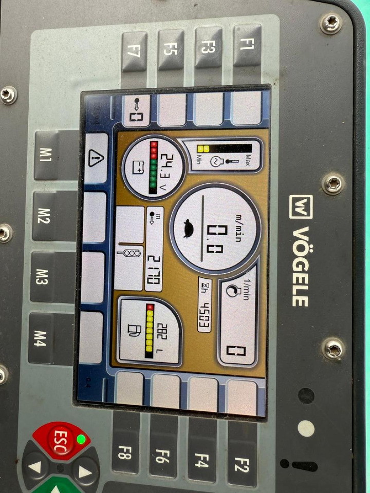 العامل بالقار Vögele SUPER 1800-3i modern paver without AdBlue: صور 9