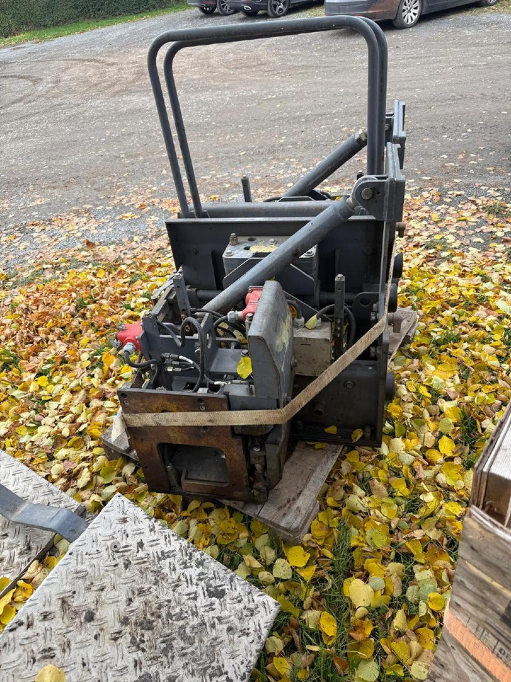 العامل بالقار Vögele SUPER 1800-3i modern paver without AdBlue: صور 25