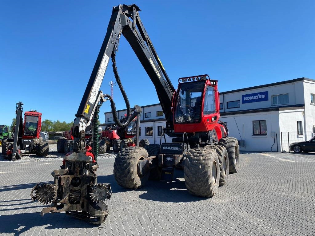 Komatsu 911 - الحصادات: صور 1 Komatsu 911 - الحصادات: صور 1