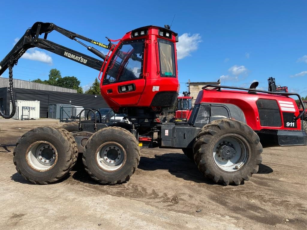 Komatsu 911 - الحصادات: صور 2 Komatsu 911 - الحصادات: صور 2