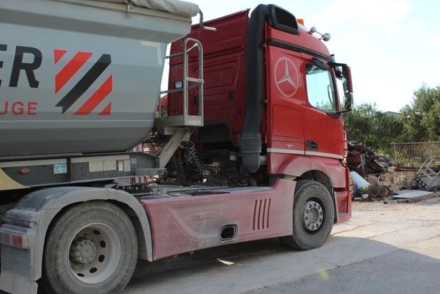 Mercedes-Benz Actros 4 2-Achser BM 963 1848 OM471 4x2 SZM - شاحنة جرار: صور 3 Mercedes-Benz Actros 4 2-Achser BM 963 1848 OM471 4x2 SZM - شاحنة جرار: صور 3