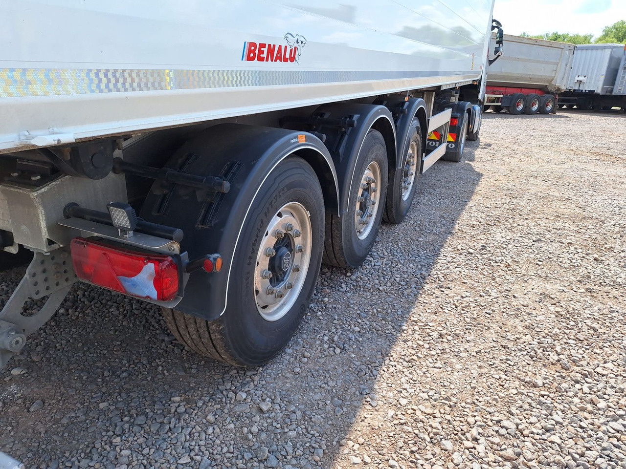 Benalu Bulkliner S 95 50m³ Kombiklappe - قلابة نصف مقطورة: صور 3 Benalu Bulkliner S 95 50m³ Kombiklappe - قلابة نصف مقطورة: صور 3