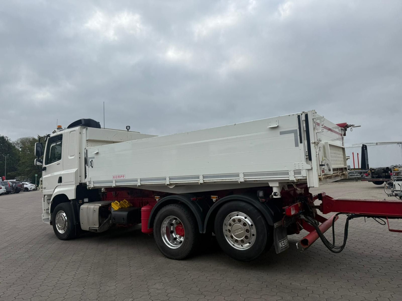 DAF CF 480 FAN 6x2 Dreiseitenkipper Inkl. Anhänger - قلابات: صور 4 DAF CF 480 FAN 6x2 Dreiseitenkipper Inkl. Anhänger - قلابات: صور 4