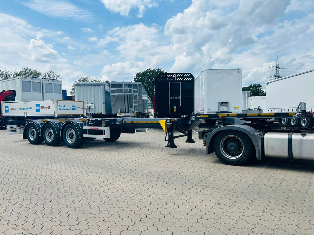 Kässbohrer K.SHG Multi Containerchassis ausziehbar - شاحنات الحاويات/ جسم علوي قابل للتغيير نصف مقطورة: صور 3 Kässbohrer K.SHG Multi Containerchassis ausziehbar - شاحنات الحاويات/ جسم علوي قابل للتغيير نصف مقطورة: صور 3