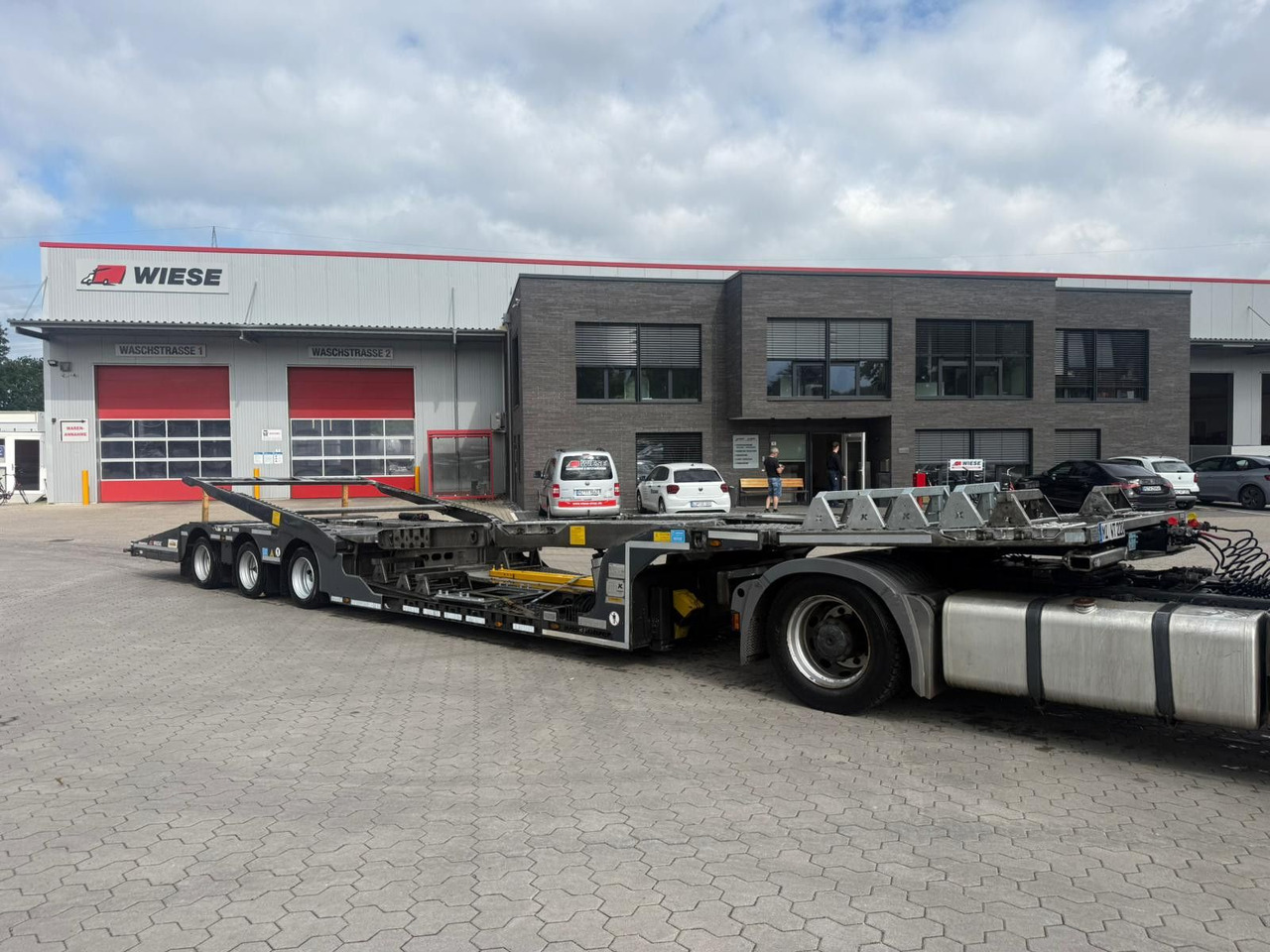 Kässbohrer K.SOK Truck/Car Transporter, Novagrau - شاحنة نقل سيارات نصف مقطورة: صور 1 Kässbohrer K.SOK Truck/Car Transporter, Novagrau - شاحنة نقل سيارات نصف مقطورة: صور 1