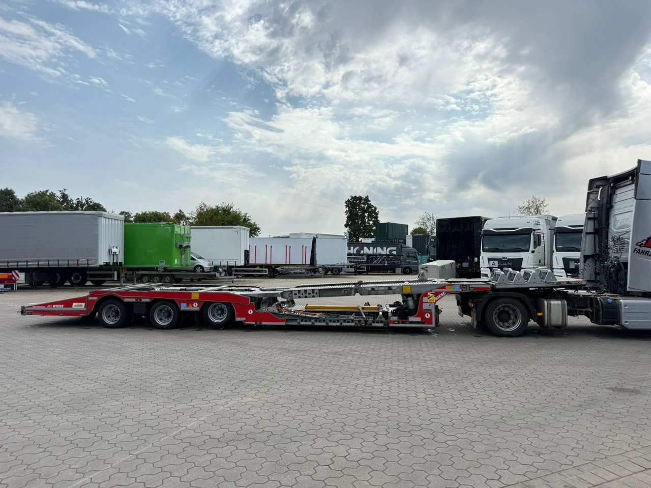 Kässbohrer K.SOK Truck/Car Transporter - شاحنة نقل سيارات نصف مقطورة: صور 2 Kässbohrer K.SOK Truck/Car Transporter - شاحنة نقل سيارات نصف مقطورة: صور 2