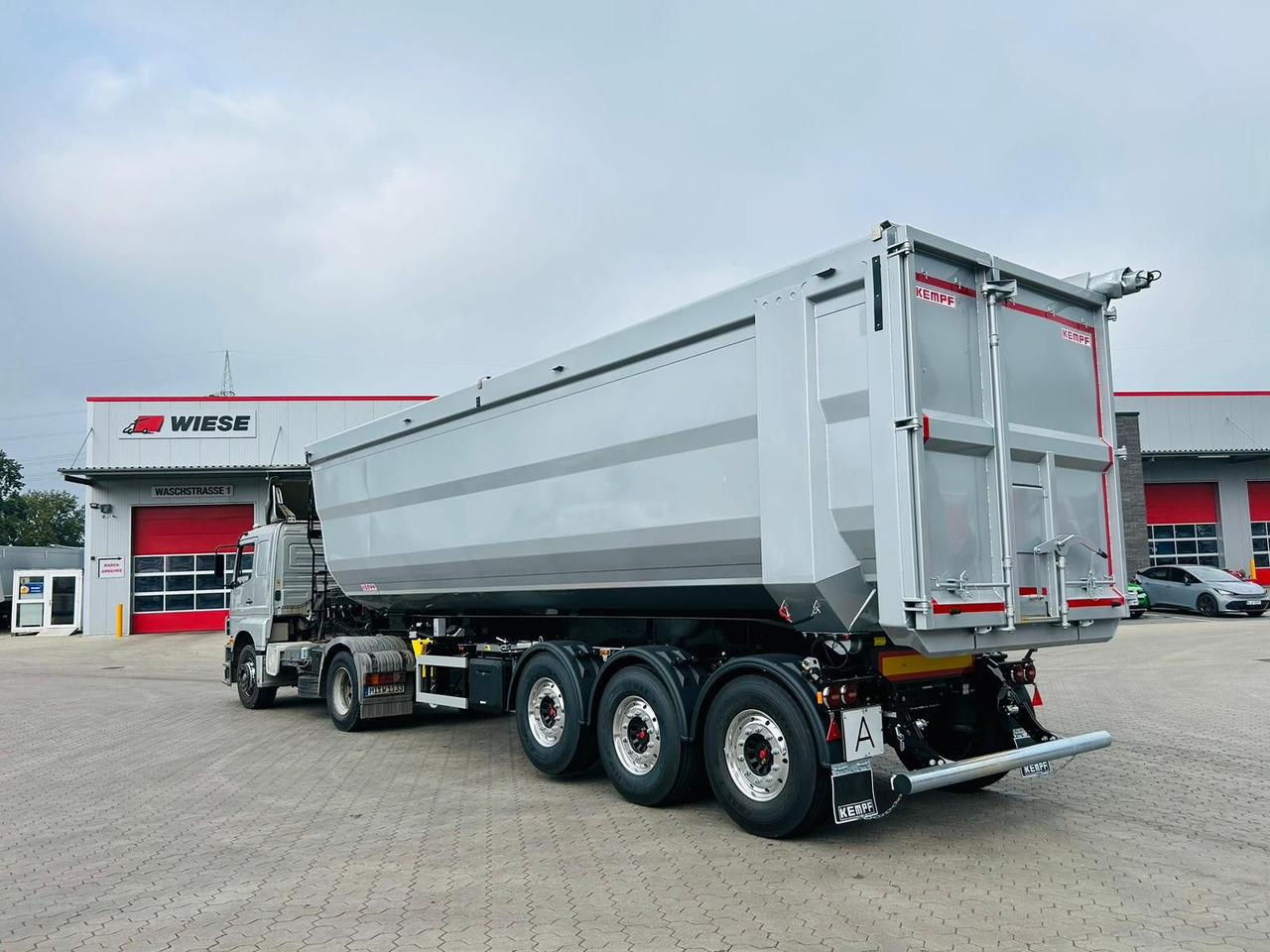 Kempf SKM 36/3 SR-Membran Stahl Halbrundmulde 50m³ - قلابة نصف مقطورة: صور 1 Kempf SKM 36/3 SR-Membran Stahl Halbrundmulde 50m³ - قلابة نصف مقطورة: صور 1