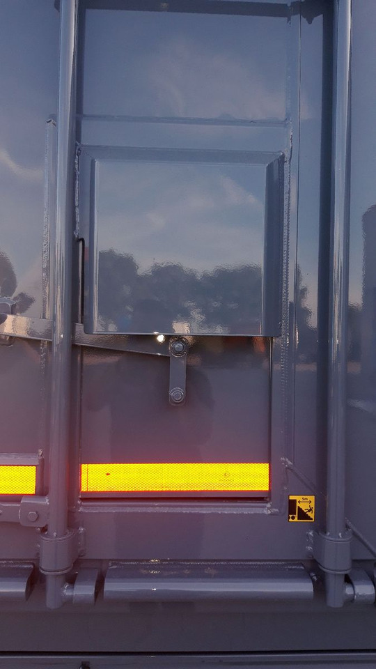 Knapen 61m³ AGRAR-Schubboden leicht - أرضية المشي نصف مقطورة: صور 3 Knapen 61m³ AGRAR-Schubboden leicht - أرضية المشي نصف مقطورة: صور 3
