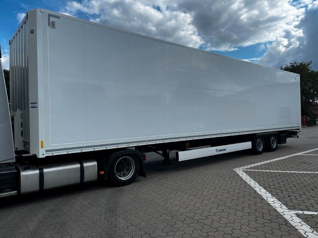 Krone SZK 18 Koffer Event Mega-Koffer 2.900 mm Höhe - بصندوق مغلق نصف مقطورة: صور 2 Krone SZK 18 Koffer Event Mega-Koffer 2.900 mm Höhe - بصندوق مغلق نصف مقطورة: صور 2