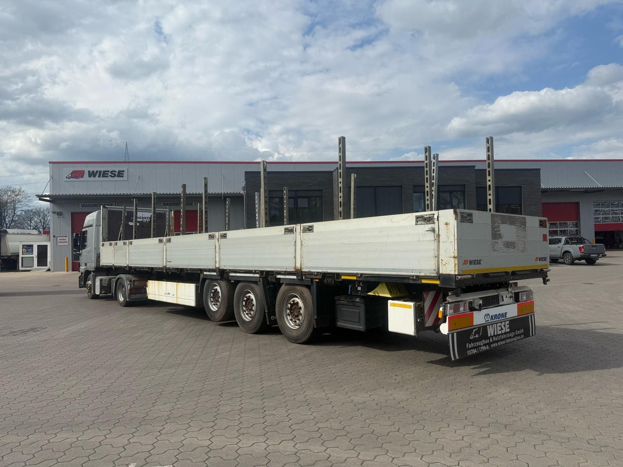 Krone Stahlmattenauflieger mit Bordwände - TÜV Neu - نصف مقطورة مسطحة: صور 1 Krone Stahlmattenauflieger mit Bordwände - TÜV Neu - نصف مقطورة مسطحة: صور 1