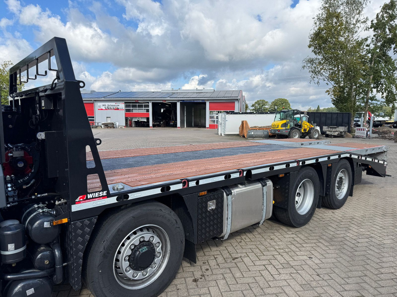 MAN 8x4 Maschinentransporter - سيارة السحب للتصليح: صور 2 MAN 8x4 Maschinentransporter - سيارة السحب للتصليح: صور 2