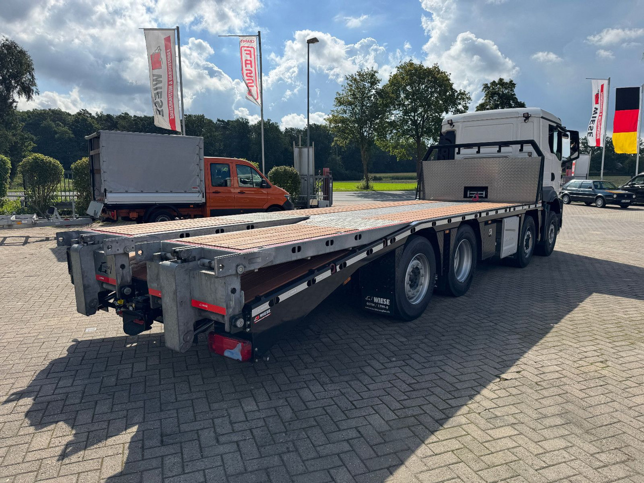 MAN TGS 35.520 8x2H Baumaschinentransporter - سيارة السحب للتصليح: صور 4 MAN TGS 35.520 8x2H Baumaschinentransporter - سيارة السحب للتصليح: صور 4