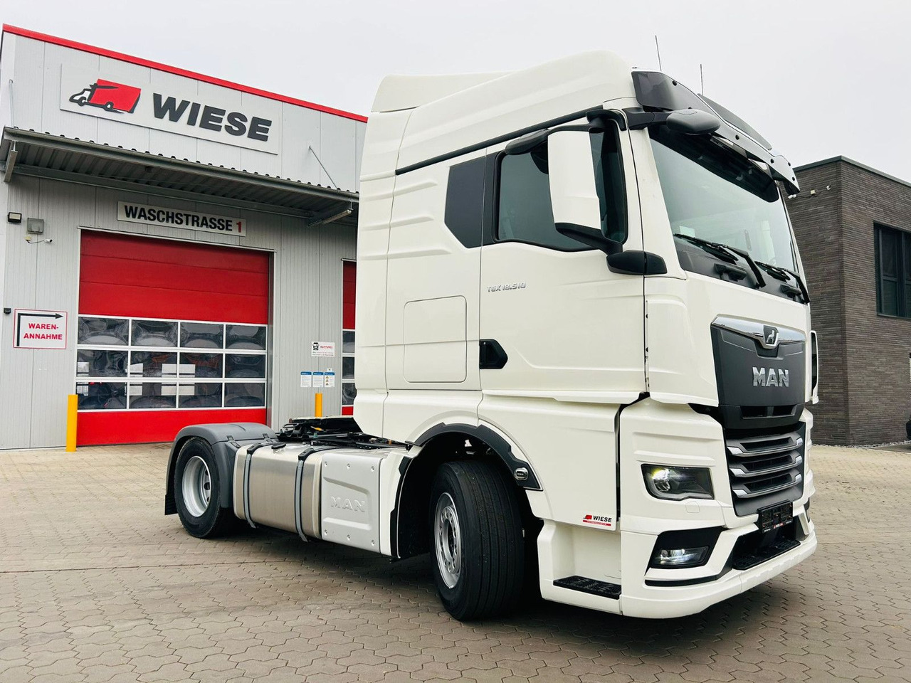 MAN TGX 18.510 4x2 BL Sofort Verfügbar - شاحنة جرار: صور 2 MAN TGX 18.510 4x2 BL Sofort Verfügbar - شاحنة جرار: صور 2