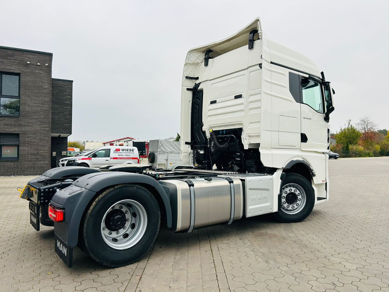 MAN TGX 18.510 4x2 BL Sofort Verfügbar - شاحنة جرار: صور 4 MAN TGX 18.510 4x2 BL Sofort Verfügbar - شاحنة جرار: صور 4