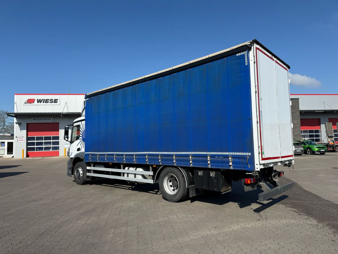 Mercedes-Benz Antos 1835 L - 4x2 Schiebeplane - شاحنة ستارة: صور 3 Mercedes-Benz Antos 1835 L - 4x2 Schiebeplane - شاحنة ستارة: صور 3