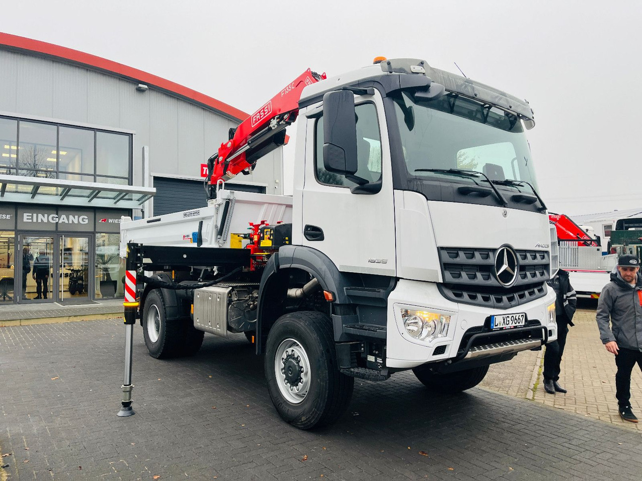 Mercedes-Benz Arocs 1835 4x4 Meiller Fassi Kran Kipper - قلابات, شاحنة كرين: صور 2 Mercedes-Benz Arocs 1835 4x4 Meiller Fassi Kran Kipper - قلابات, شاحنة كرين: صور 2