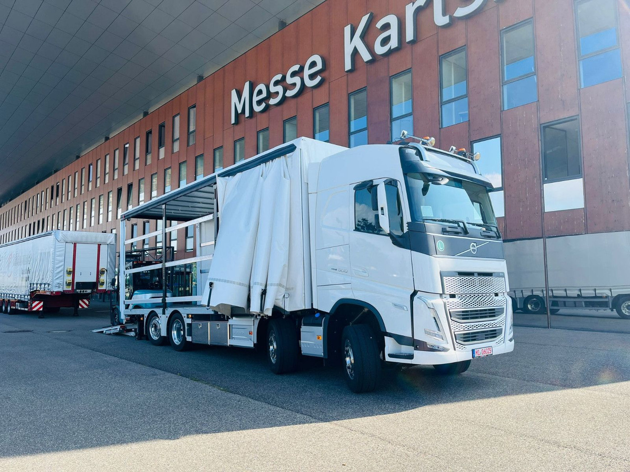 Volvo FH 500 8x2 Arbeitsbühnen Transporter LBW 9t - سيارة السحب للتصليح: صور 4 Volvo FH 500 8x2 Arbeitsbühnen Transporter LBW 9t - سيارة السحب للتصليح: صور 4