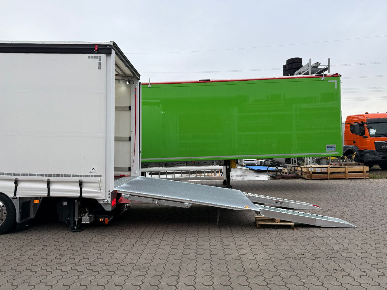 Volvo FH 500 8x2 Arbeitsbühnen Transporter LBW 9t - سيارة السحب للتصليح: صور 3 Volvo FH 500 8x2 Arbeitsbühnen Transporter LBW 9t - سيارة السحب للتصليح: صور 3