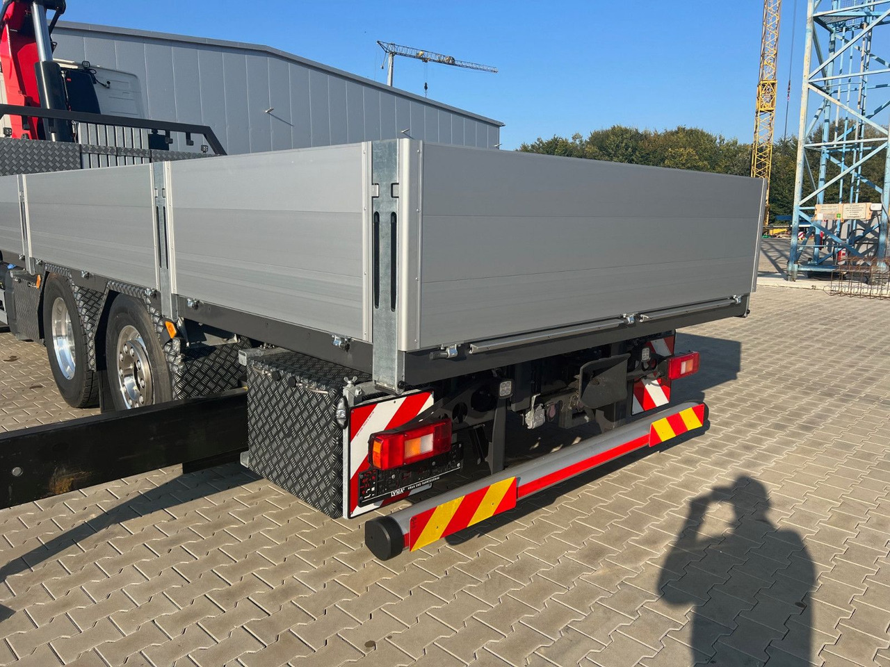 Volvo FH 500 8x2 Kran F710 RA2.26 - شاحنة كرين: صور 3 Volvo FH 500 8x2 Kran F710 RA2.26 - شاحنة كرين: صور 3