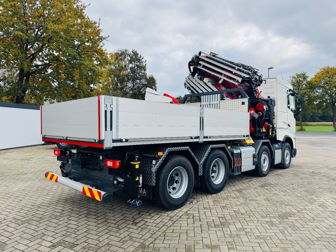 Volvo FH 500 8x4 Kran F820 RA2.27 Jib & Winde Sofort - شاحنة, شاحنة كرين: صور 3 Volvo FH 500 8x4 Kran F820 RA2.27 Jib & Winde Sofort - شاحنة, شاحنة كرين: صور 3