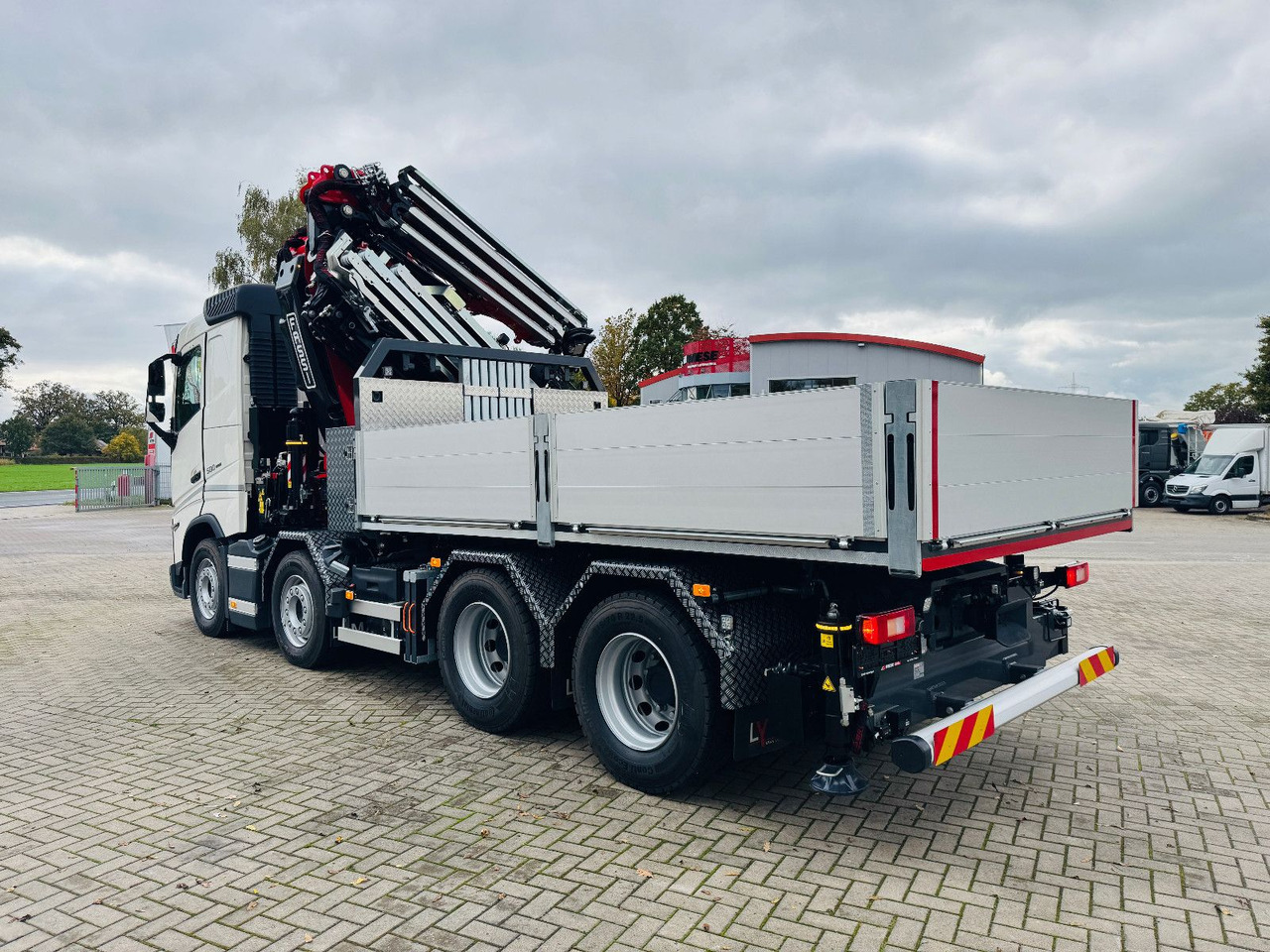 Volvo FH 500 8x4 Kran F820 RA2.27 Jib & Winde Sofort - شاحنة, شاحنة كرين: صور 2 Volvo FH 500 8x4 Kran F820 RA2.27 Jib & Winde Sofort - شاحنة, شاحنة كرين: صور 2