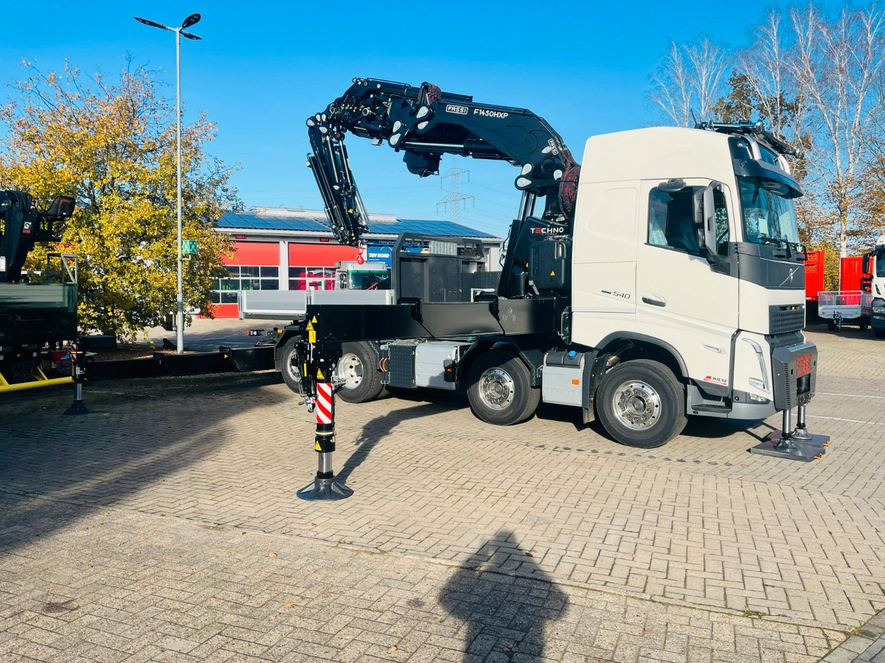 Volvo FH 540 SZM mit F1450 HXP Fly Jib + Winde - شاحنة كرين: صور 4 Volvo FH 540 SZM mit F1450 HXP Fly Jib + Winde - شاحنة كرين: صور 4