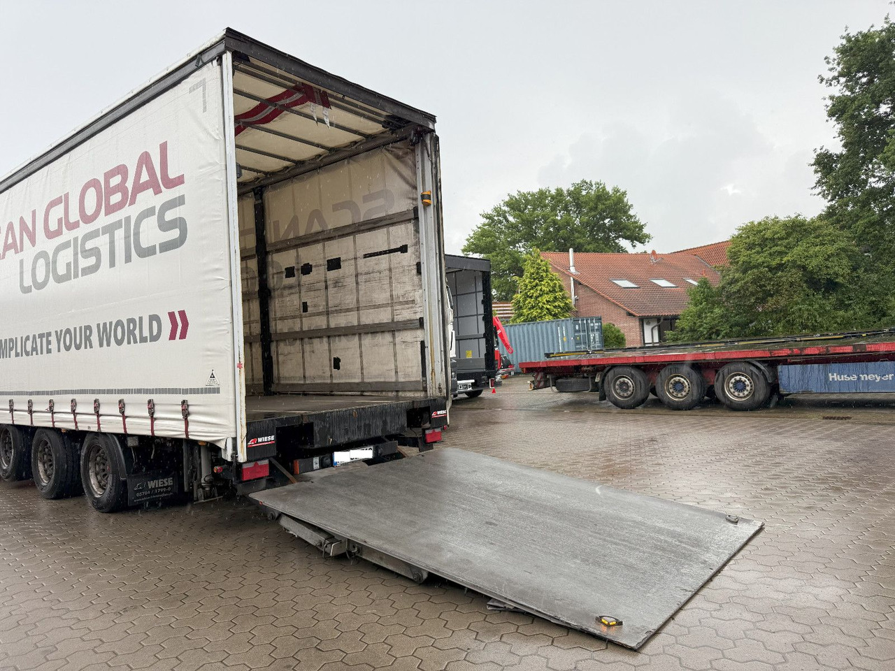 الخيمة نصف مقطورة Wiese Mega Schiebeplane mit Dhollandia Rampe 9t: صور 7