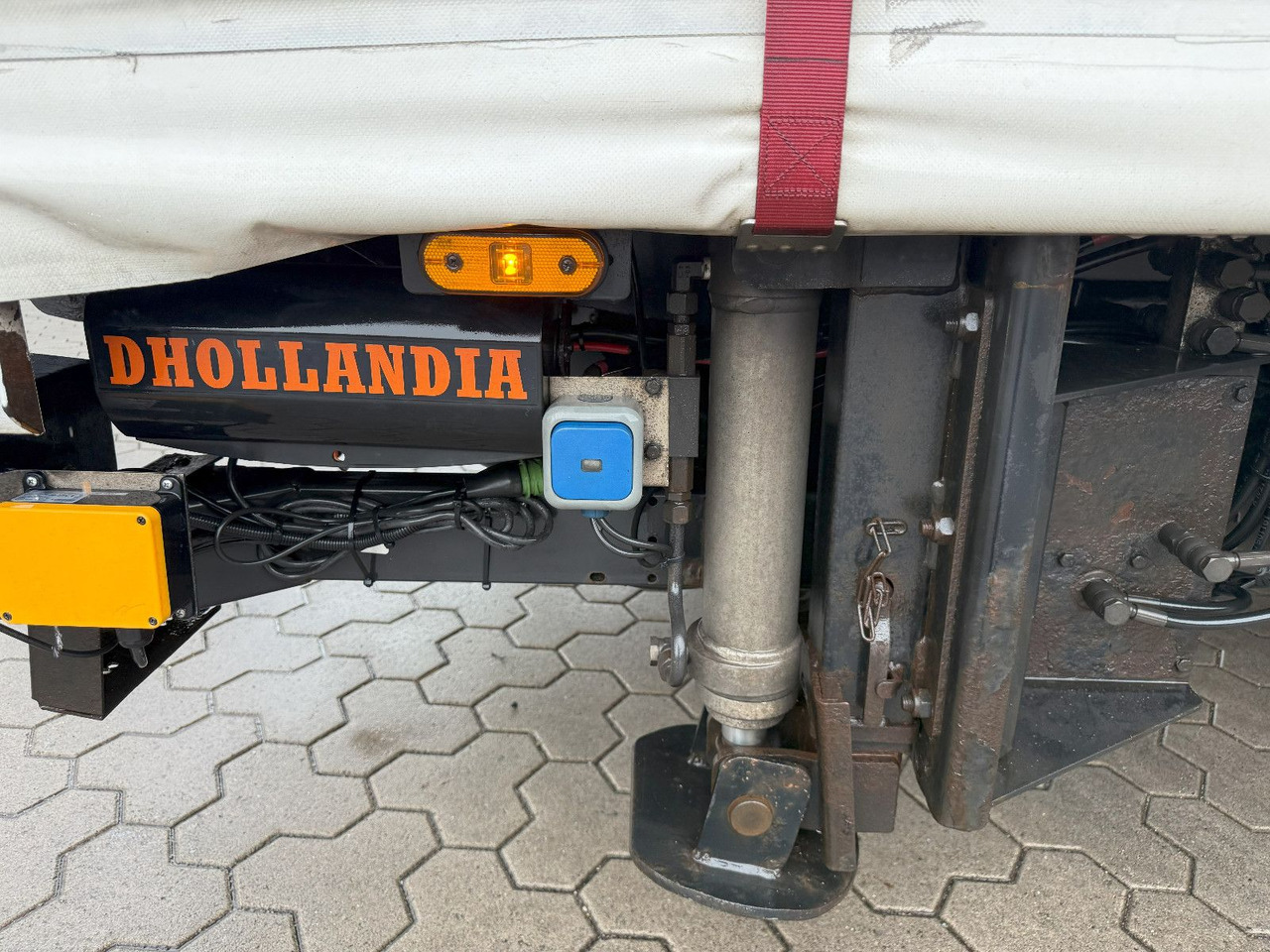 الخيمة نصف مقطورة Wiese Mega Schiebeplane mit Dhollandia Rampe 9t: صور 14