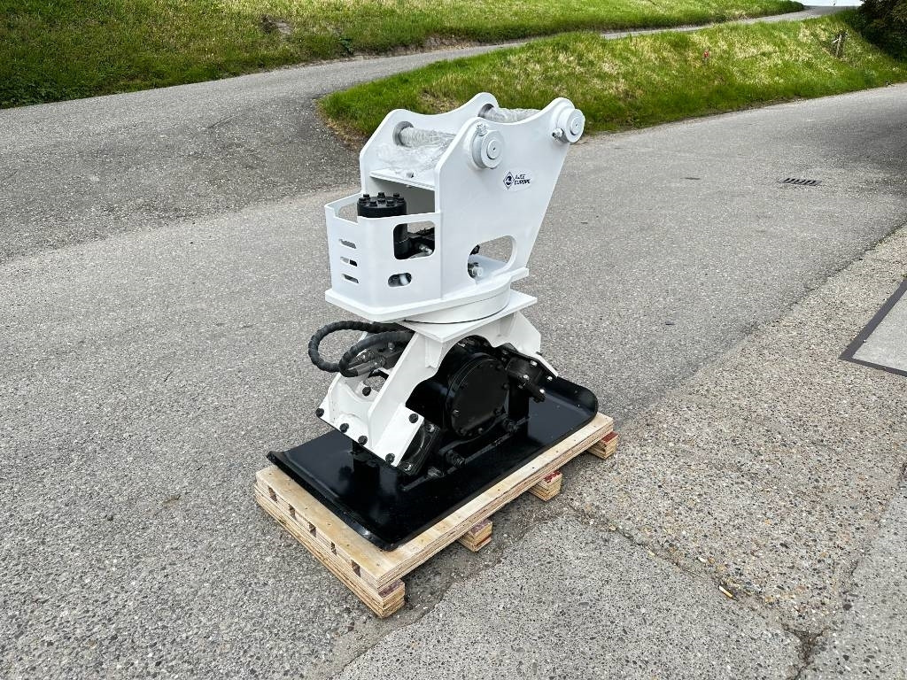 AJCE ACP5R Vibration Plate Compactor - صفائح اهتزازية: صور 2 AJCE ACP5R Vibration Plate Compactor - صفائح اهتزازية: صور 2