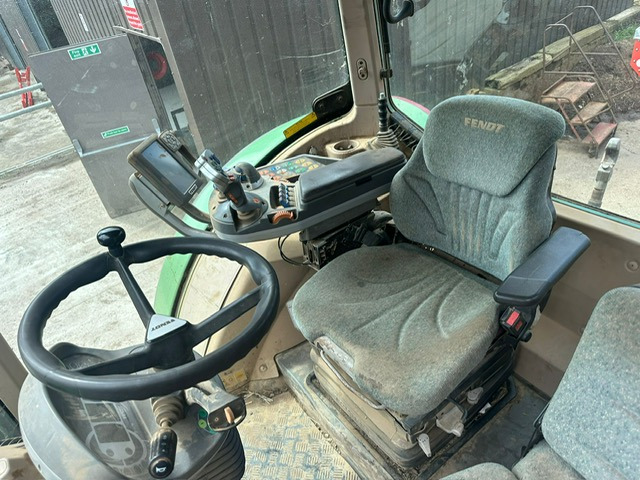 FENDT 724 Plus - جرار: صور 5 FENDT 724 Plus - جرار: صور 5