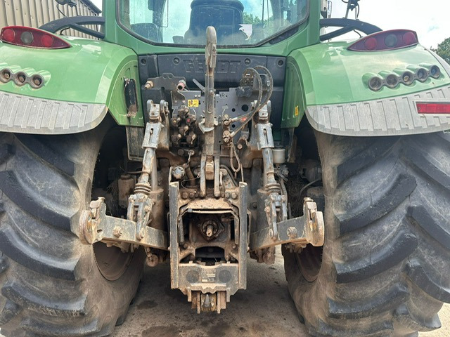 FENDT 724 Plus - جرار: صور 3 FENDT 724 Plus - جرار: صور 3