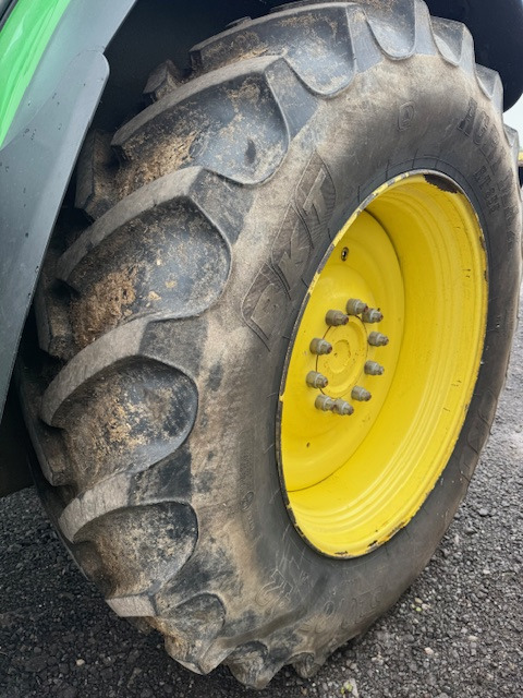 JOHN DEERE 6210R - جرار: صور 2 JOHN DEERE 6210R - جرار: صور 2