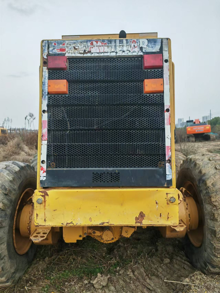 CATERPILLAR 140H - آلة تسوية الأرض: صور 3 CATERPILLAR 140H - آلة تسوية الأرض: صور 3