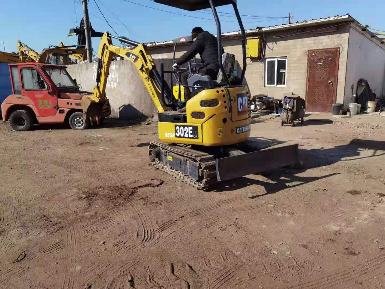 CATERPILLAR 302EUR - حفارة مصغرة: صور 2 CATERPILLAR 302EUR - حفارة مصغرة: صور 2