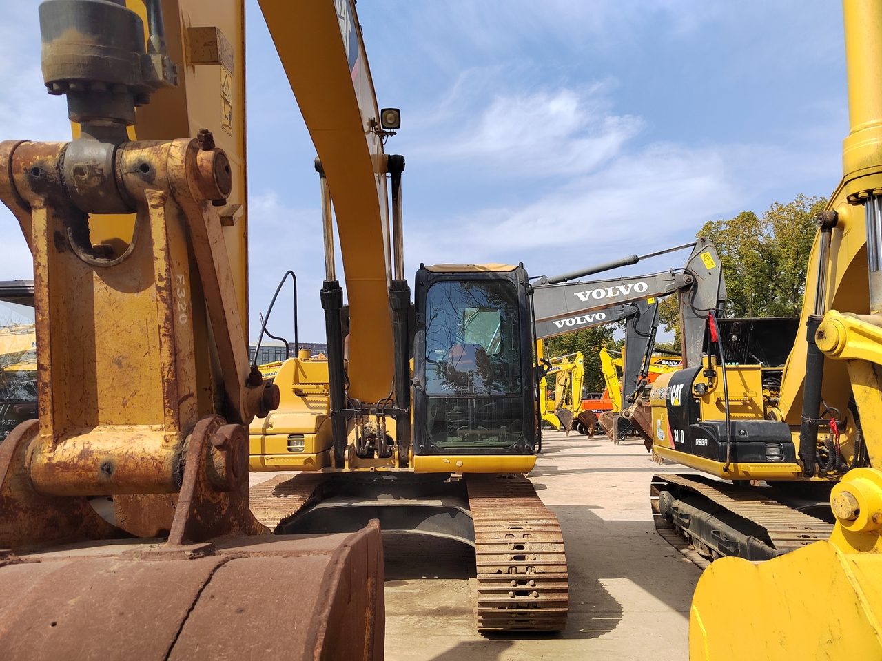 CATERPILLAR 315DL - حفارات زحافة: صور 1 CATERPILLAR 315DL - حفارات زحافة: صور 1
